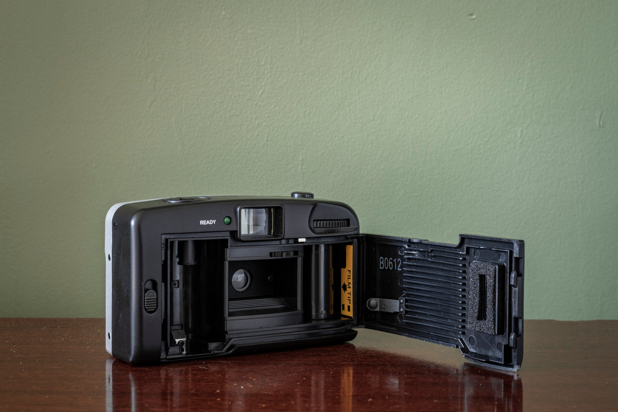 BOXED NEW Polaroid 170BV 35mm Point and Shoot Film Camera