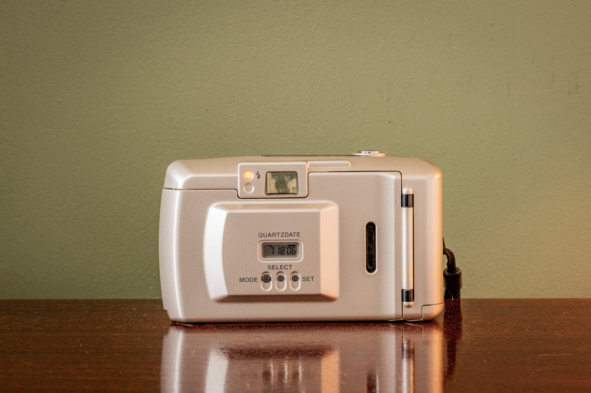 RARE Olympus Trip AF-50 QUARTZ DATE BACK 35mm Point and Shoot Film Camera