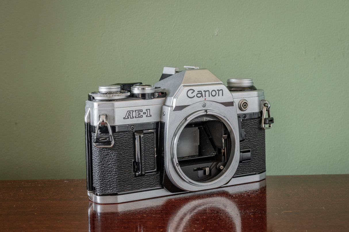 Canon AE1 35mm SLR Film Camera with Vivitar Auto Wide 28mm F2.5 Lens + Vivitar 70-210 F3.5 Lens