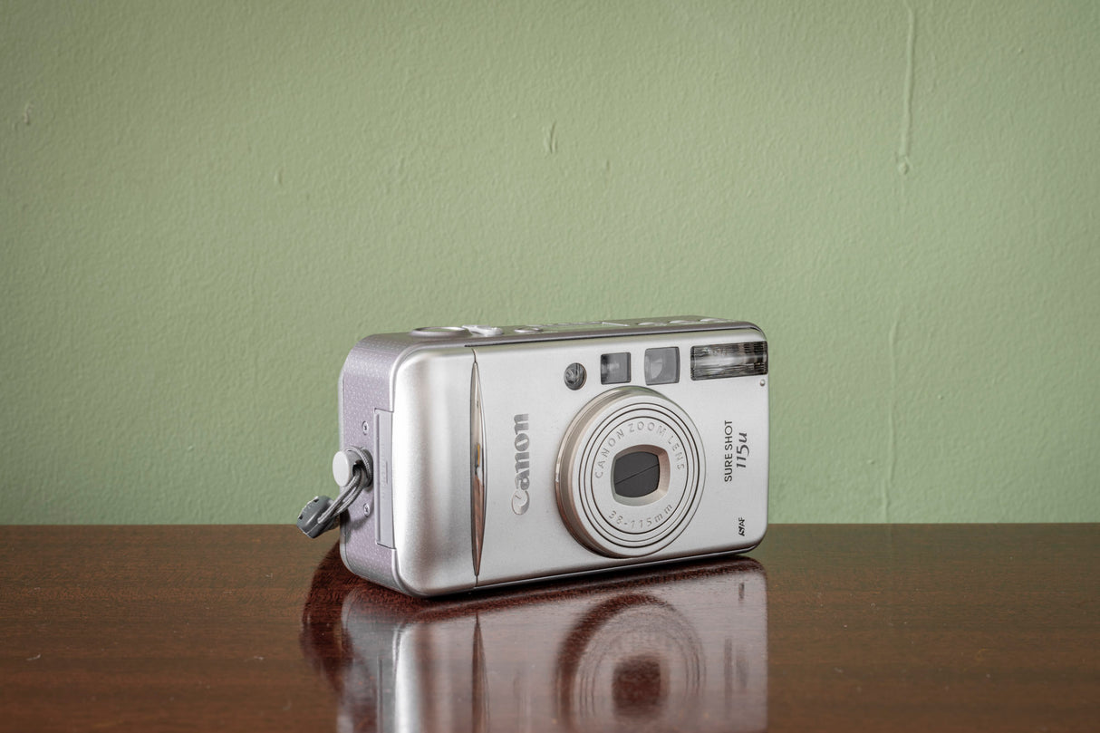 Ex-Display ( LIKE NEW ) Boxed Canon Sure Shot 115u 35mm Point and Shoot Film Camera