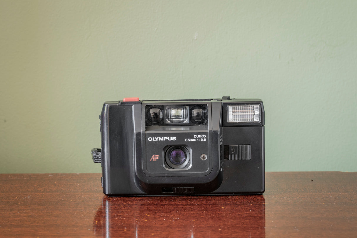 BOXED RARE Olympus Trip AF 35mm Point and Shoot Film Camera