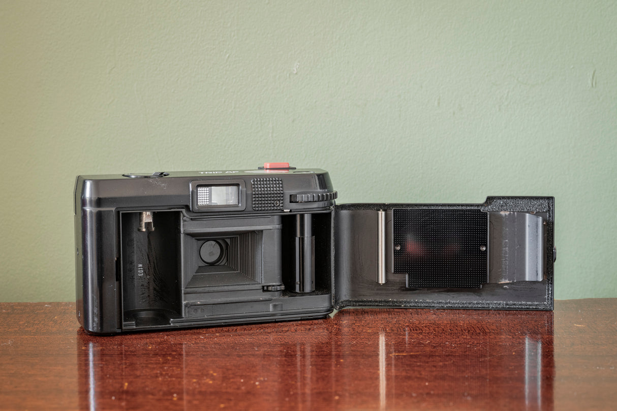 BOXED RARE Olympus Trip AF 35mm Point and Shoot Film Camera