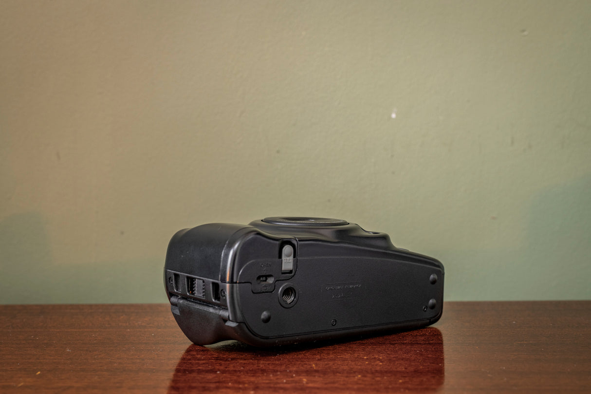 BOXED 1990s Canon Sure Shot Zoom-S 35mm Point and Shoot Film Camera