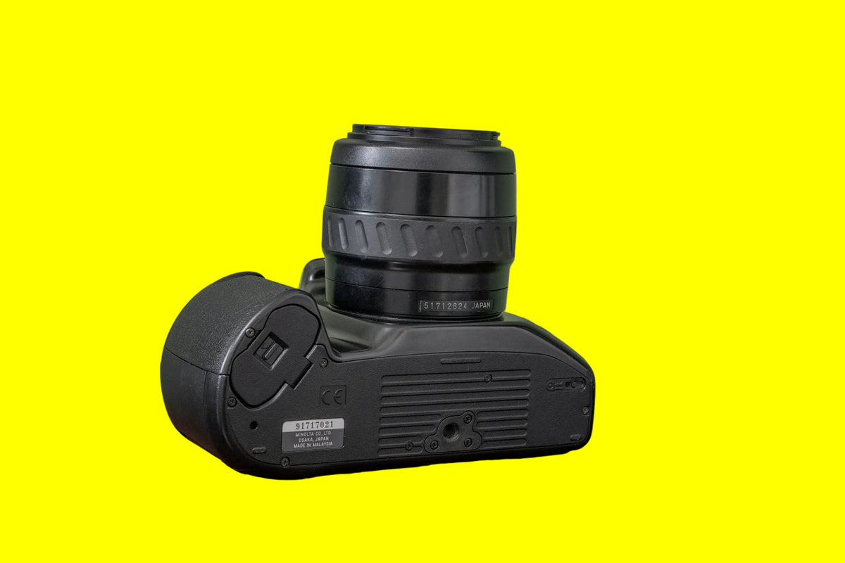 Minolta Dynax 300si with Minolta 35-70mm F4.5 Zoom Lens