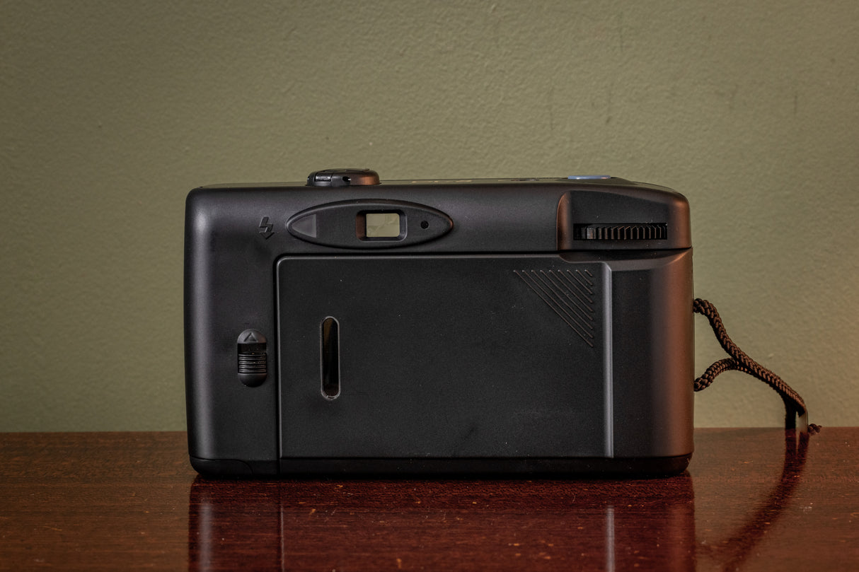 BOXED Fuji DL-8 35mm Point and Shoot Film Camera