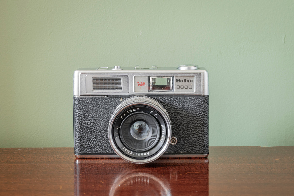 Halina 3000 35mm Point and Shoot Camera