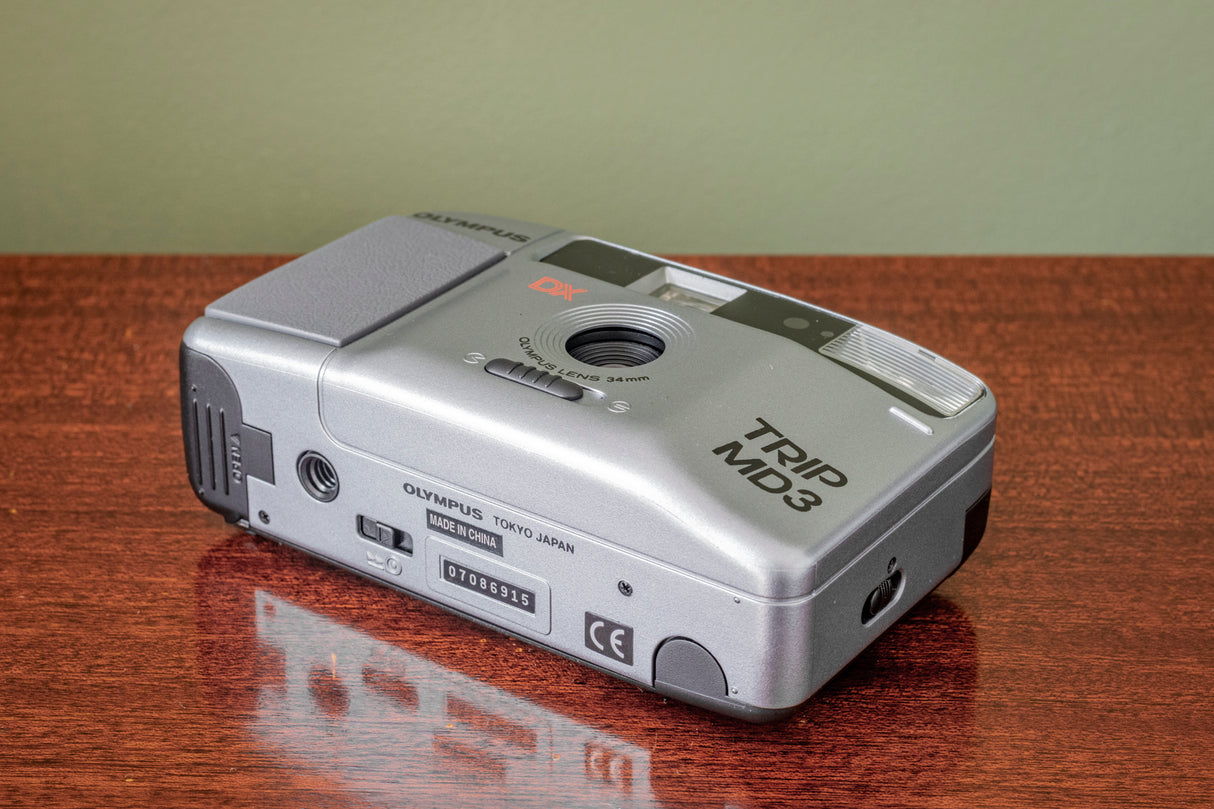 ( EX Display ) Like New Boxed Olympus Trip MD3 35mm Point and Shoot Film Camera - Silver