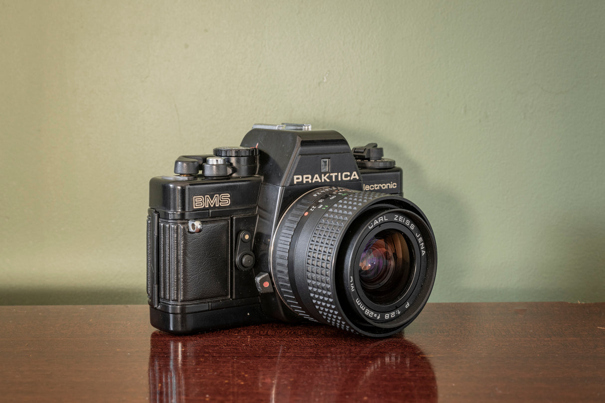 STUNNING Praktica BMS 35mm Film Camera + Pentacon 50mm F1.8 Lens