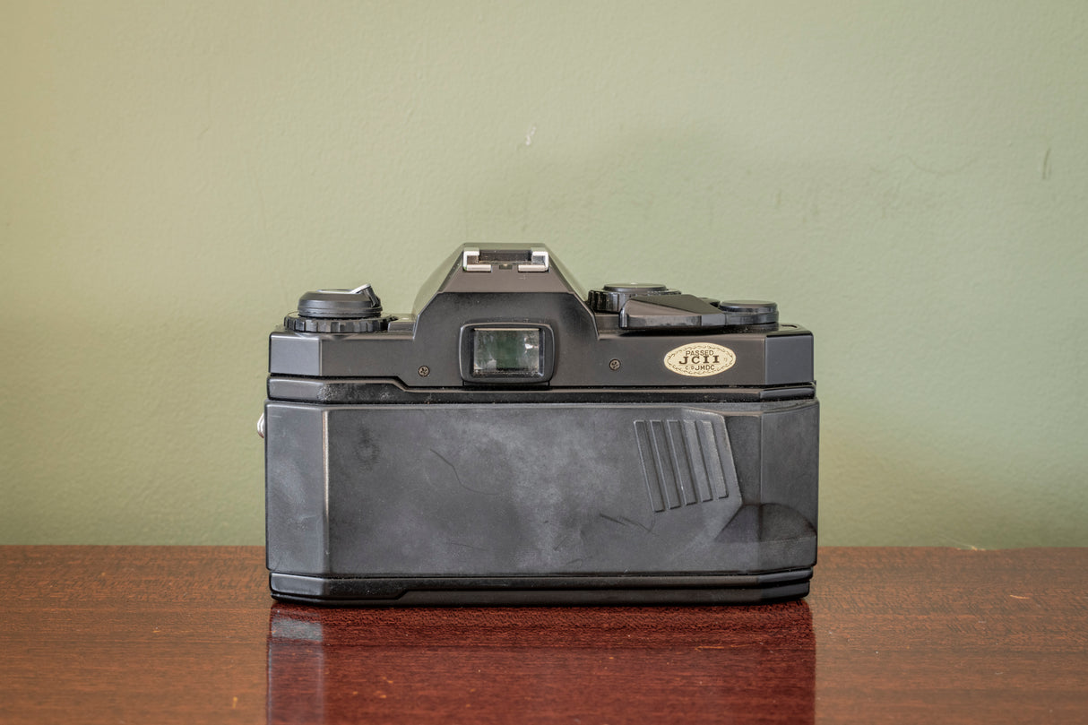 Miranda Ms-3 35mm Film Camera with Miranda 28-70mm F3.5-4.8 Lens