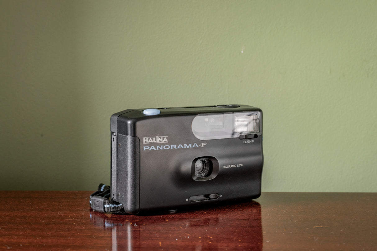 BOXED Halina Panoramic F 35mm Point and Shoot Film Camera