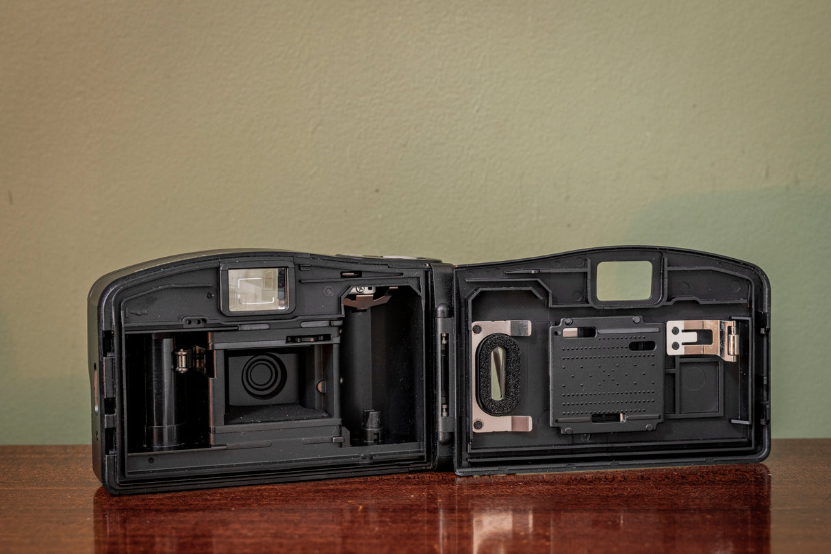 BOXED Canon Snappy LX 35mm Point and Shoot Film Camera