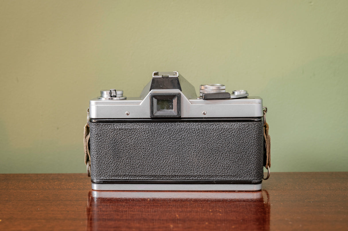Gorgeous 1978 Praktica Super TL3 35mm Film Camera with Pentacon 50mm F1.8 Lens