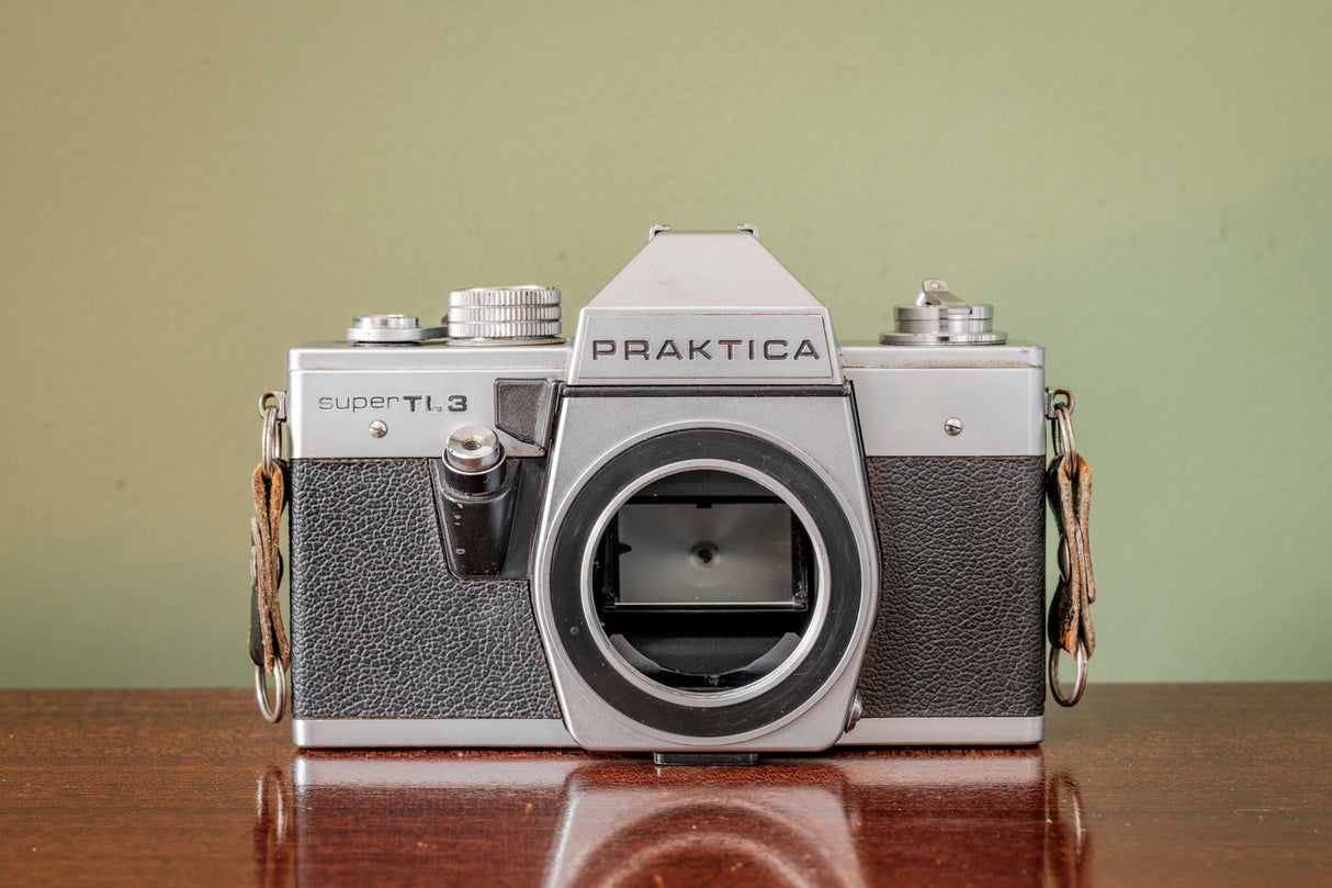 Gorgeous 1978 Praktica Super TL3 35mm Film Camera with Pentacon 50mm F1.8 Lens