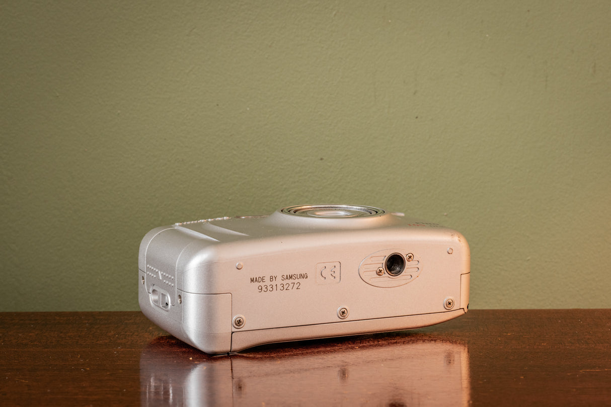 Ex-Display Samsung Fino 105 DLX 35mm Point and Shoot Film Camera