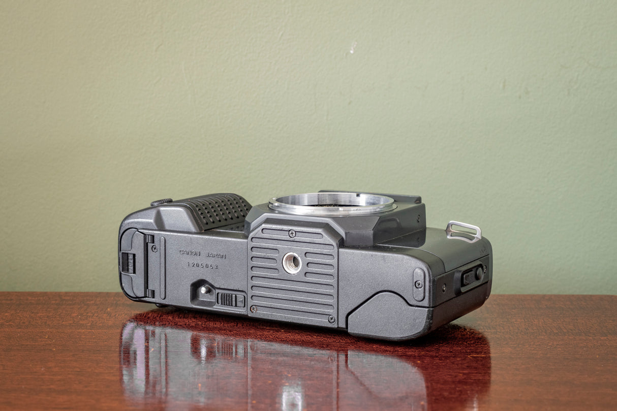 Lovely 1980s Canon T70 35mm SLR Film Camera + Canon 50mm F1.8 Lens + Canon 244T Flash