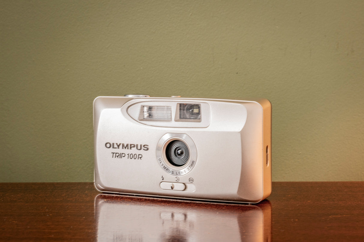1990's Olympus Trip 100R 35mm Point and Shoot Film Camera