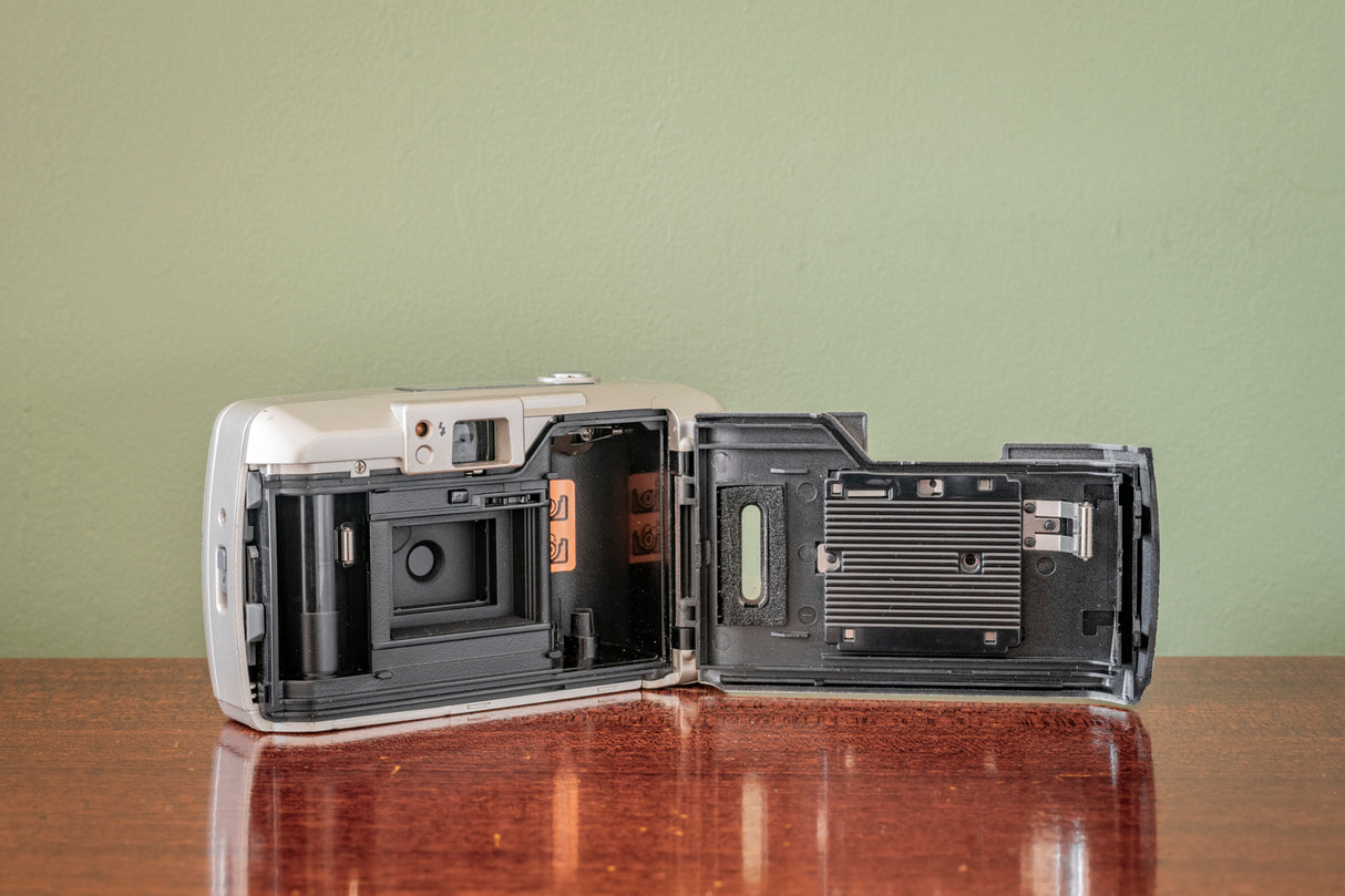 Olympus Trip 500 35mm Point and Shoot Film Camera