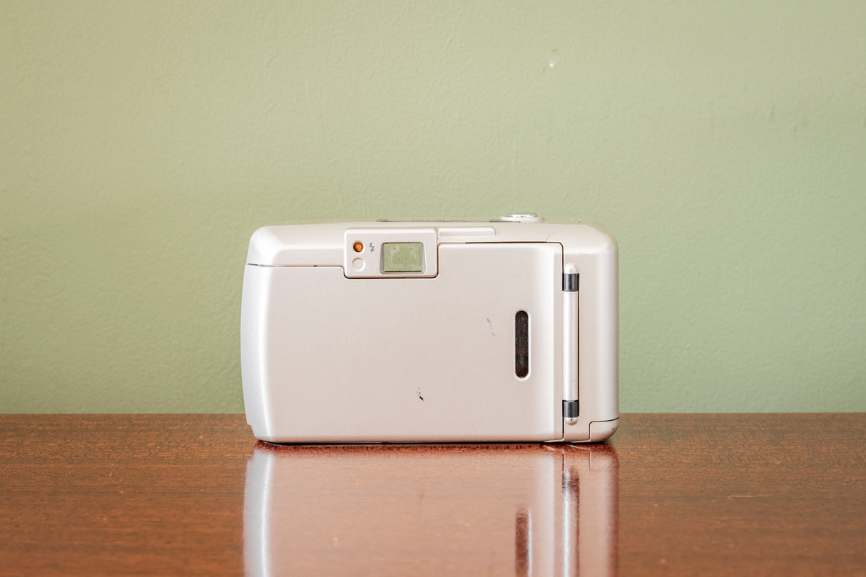 Olympus Trip 500 35mm Point and Shoot Film Camera