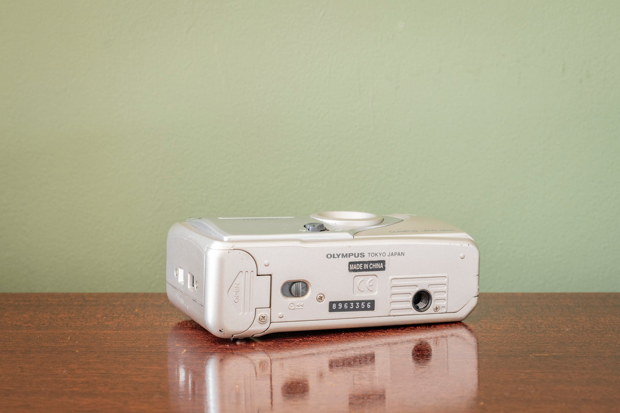 Olympus Trip 500 35mm Point and Shoot Film Camera