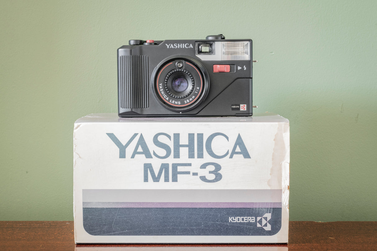 MINT BOXED ( LIKE NEW ) Yashica MF-3 35mm Point & Shoot Film Camera