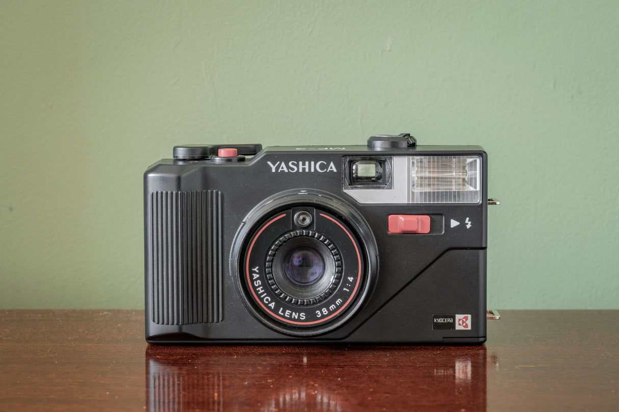 MINT BOXED ( LIKE NEW ) Yashica MF-3 35mm Point & Shoot Film Camera