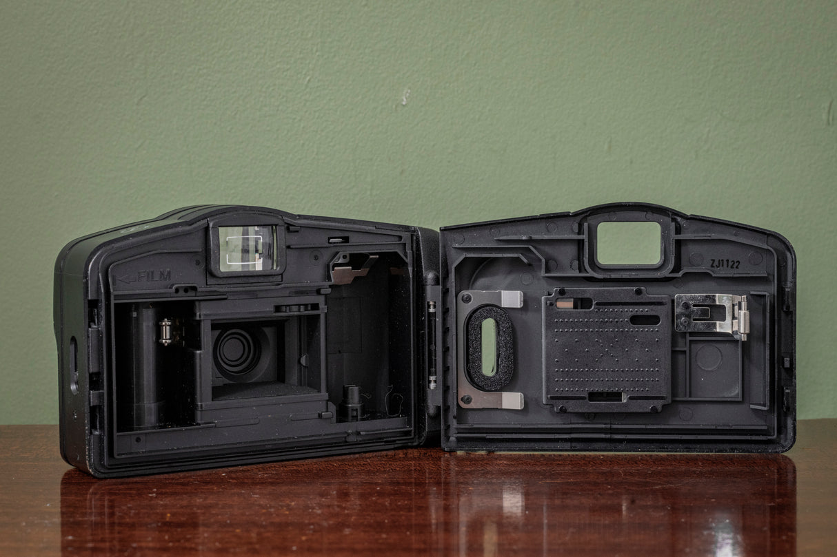 BOXED Ex-Display Canon Snappy LX 35mm Point and Shoot Film Camera