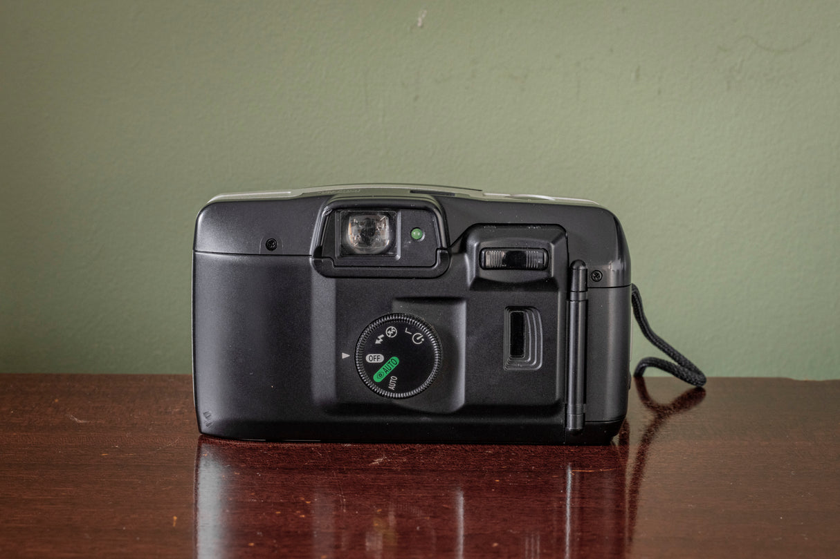 BOXED Ex-Display Canon Sure Shot 60 Zoom 35mm Point and Shoot Film Camera