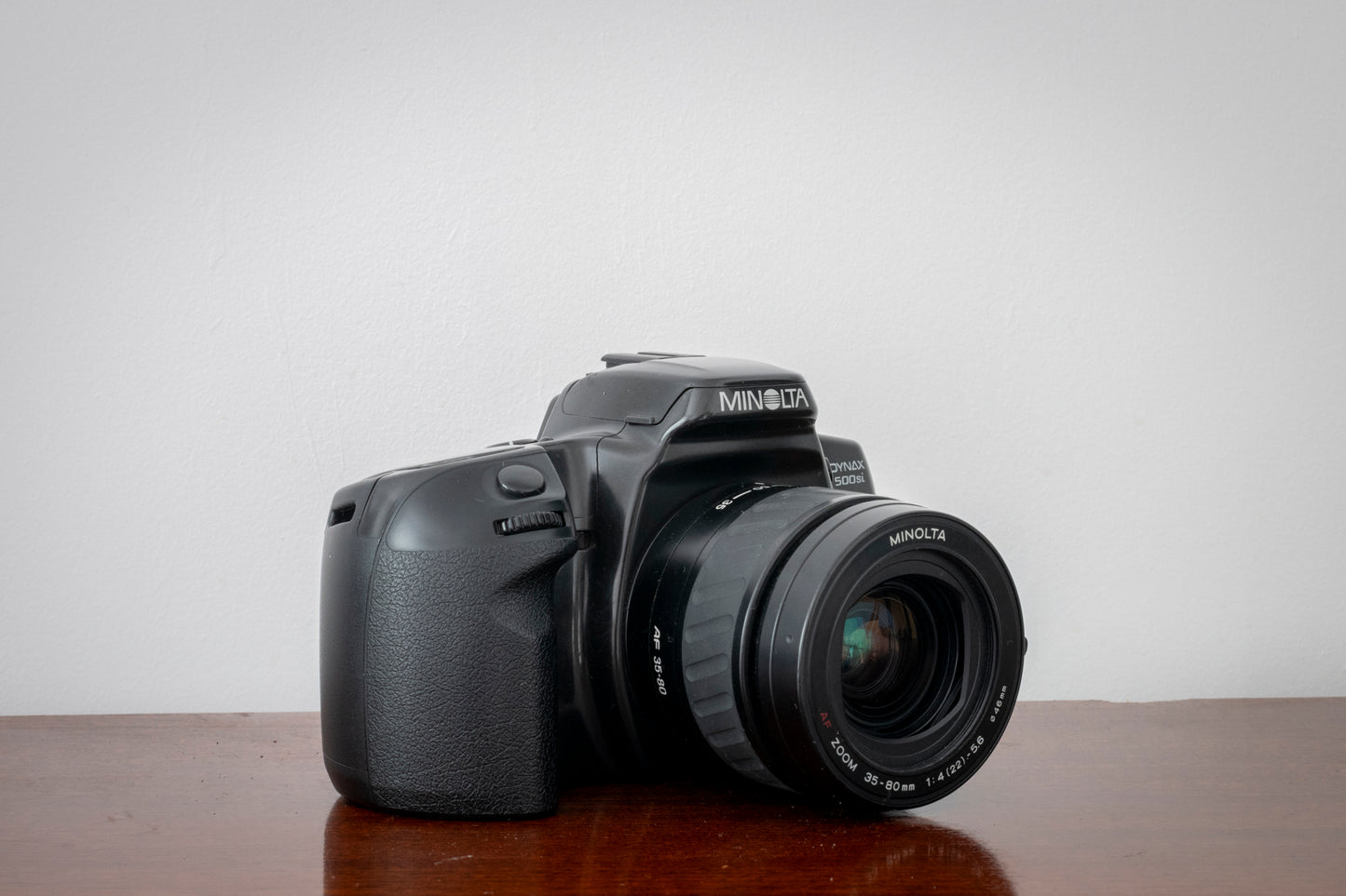 Minolta Dynax 500si + Minolta AF Zoom 35-80mm F5.6 Zoom Lens