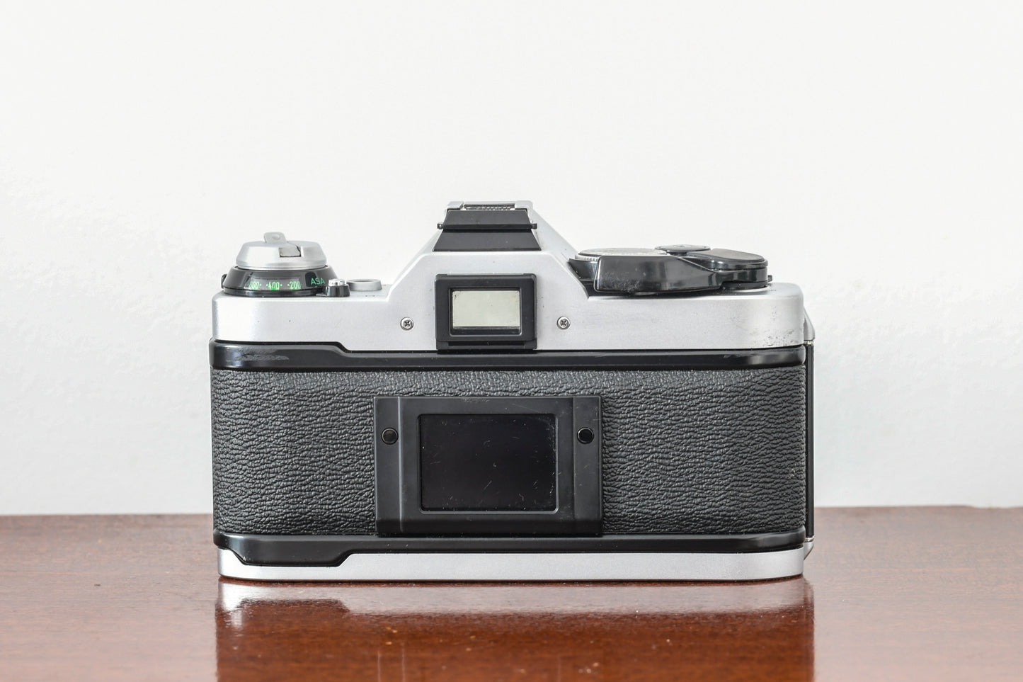 Stunning Canon AE1 Program 35mm SLR Film Camera + 50mm Canon FD F1.8 Lens