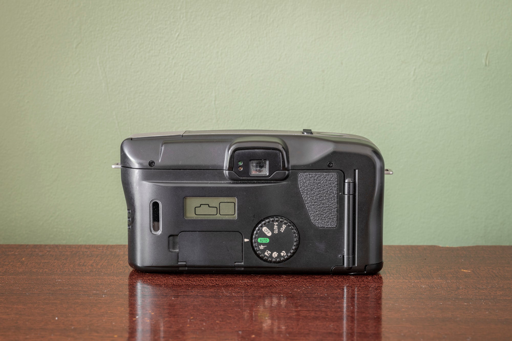 BOXED Canon Z135 35mm Point and Shoot Film Camera – F16 Film
