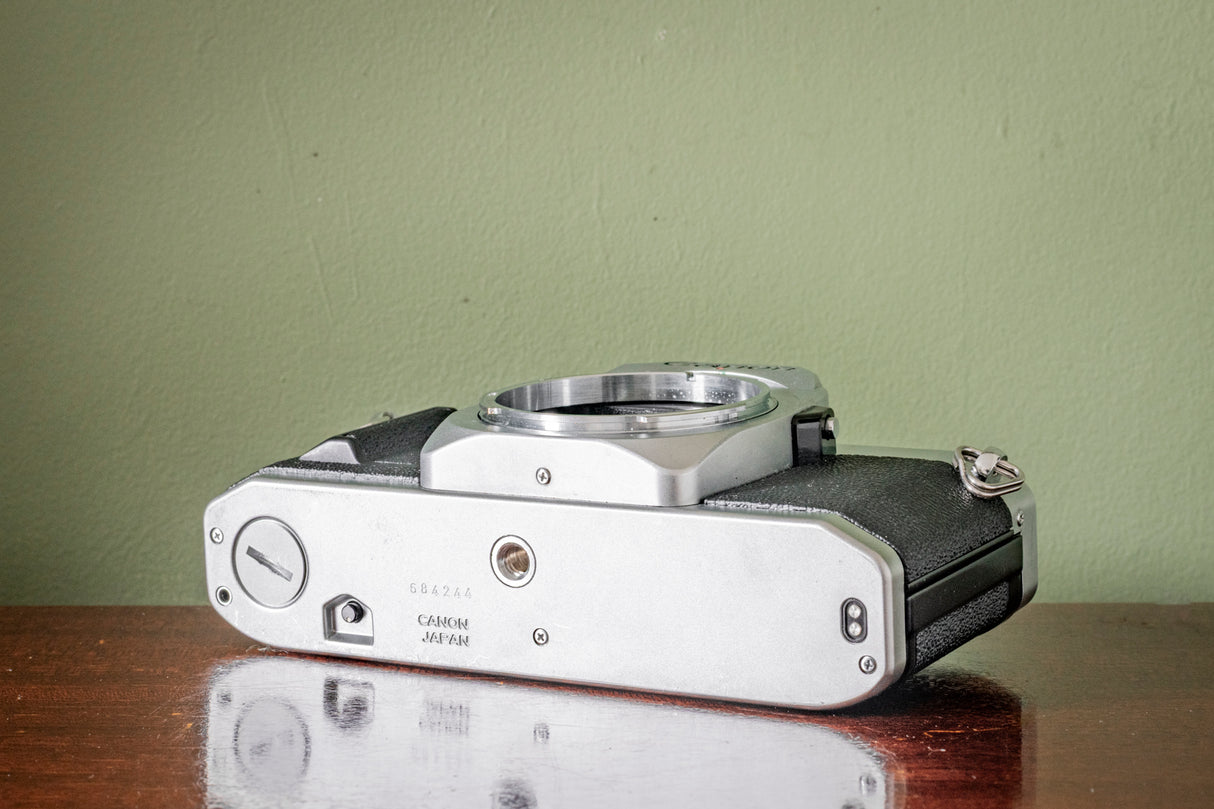 Canon AV-1 35mm SLR Film Camera + 50mm F1.8FD Canon Lens