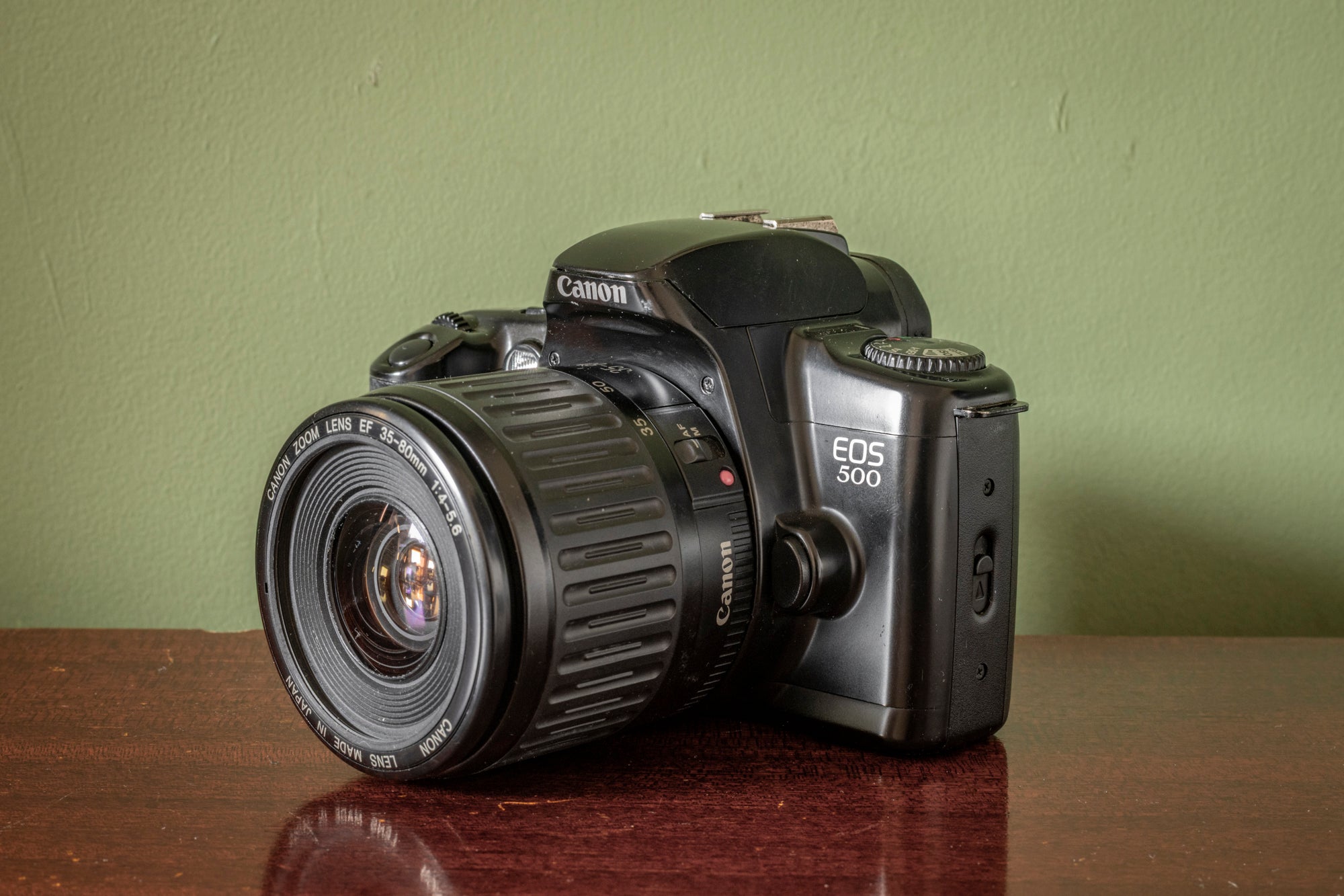 Canon EOS 500 35mm SLR Film Camera + Canon 35-80mm Lens – F16 Film