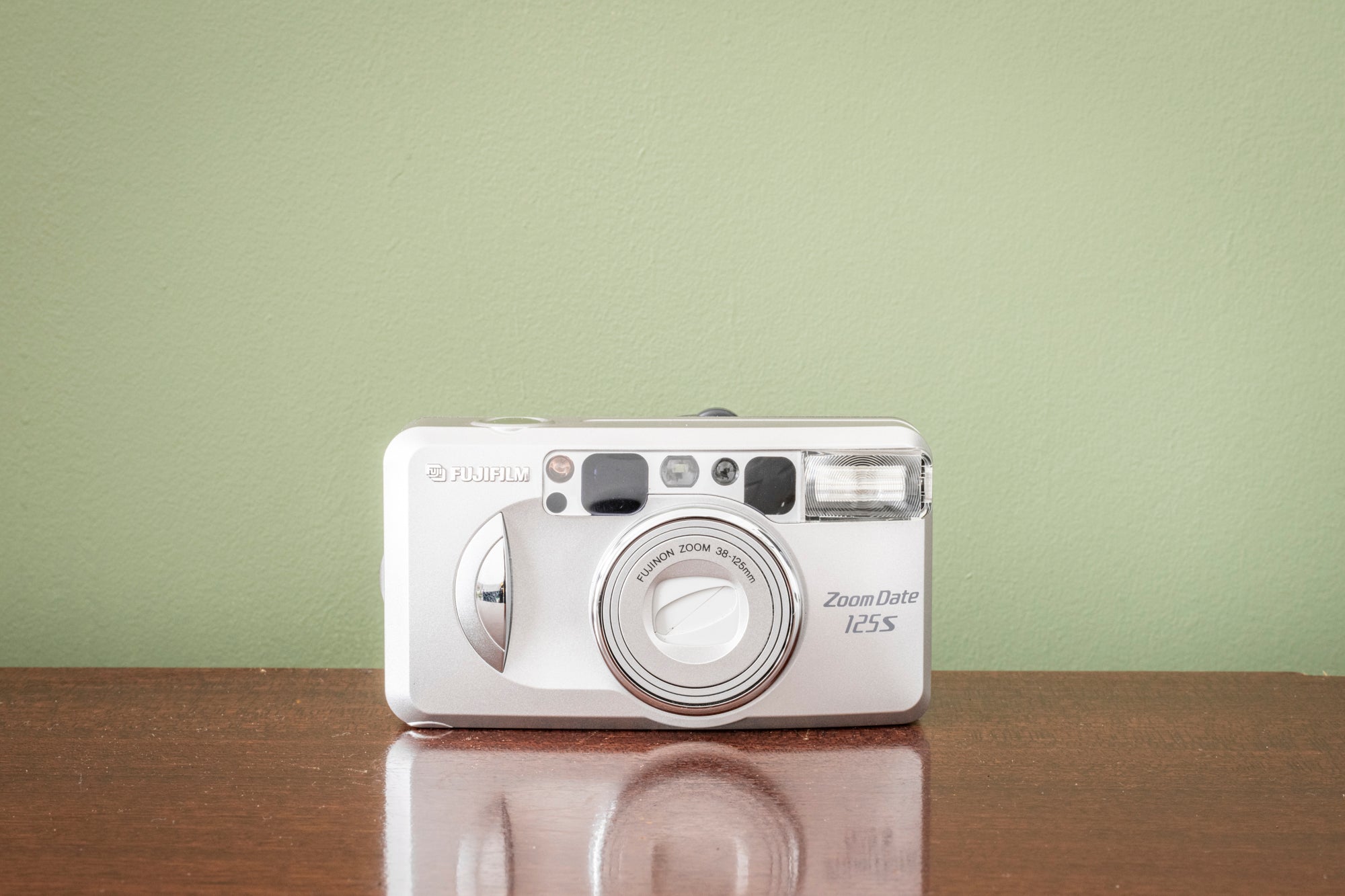 Ex-Display Fujifilm Zoom Date 125S 35mm Point and Shoot Film