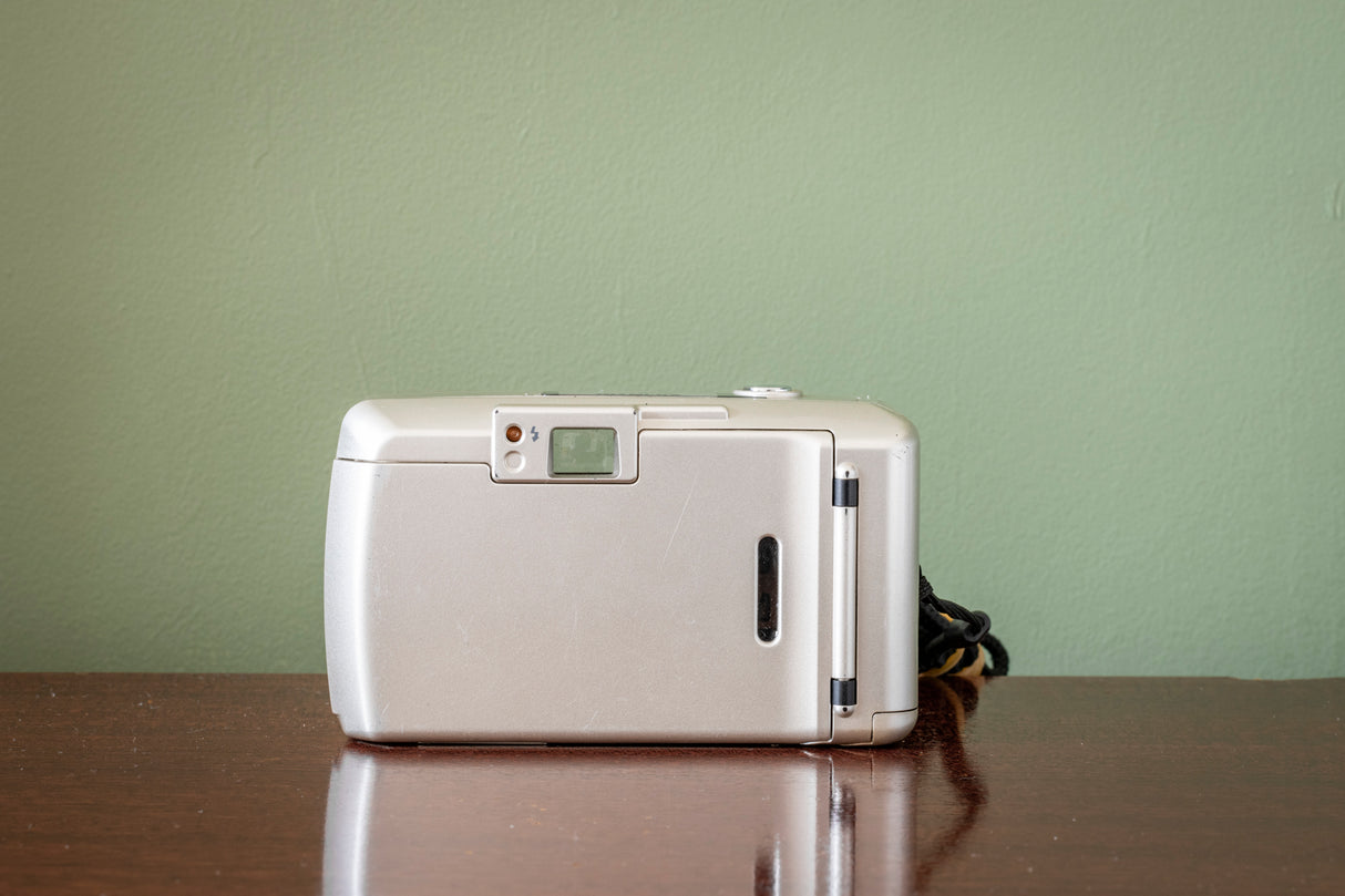 Olympus Trip 500 35mm Point and Shoot Film Camera