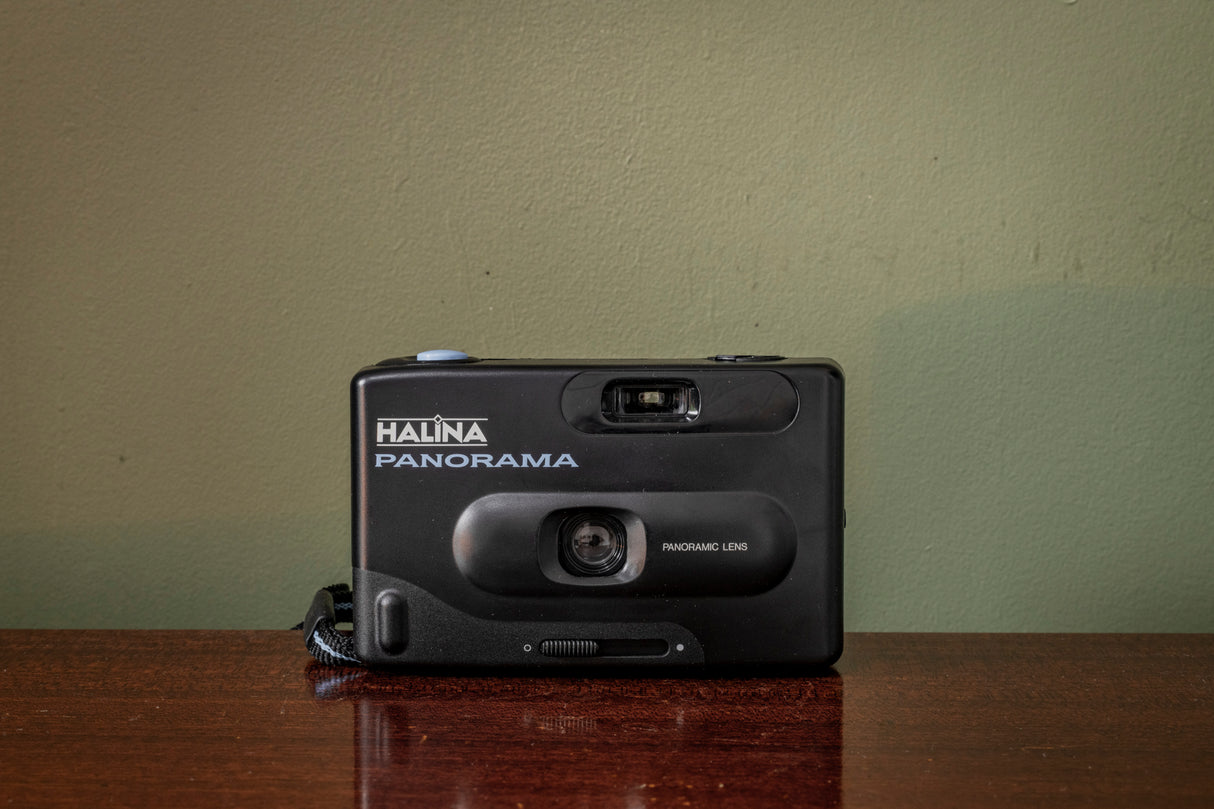 BOXED Halina Panoramic 35mm Point and Shoot Film Camera