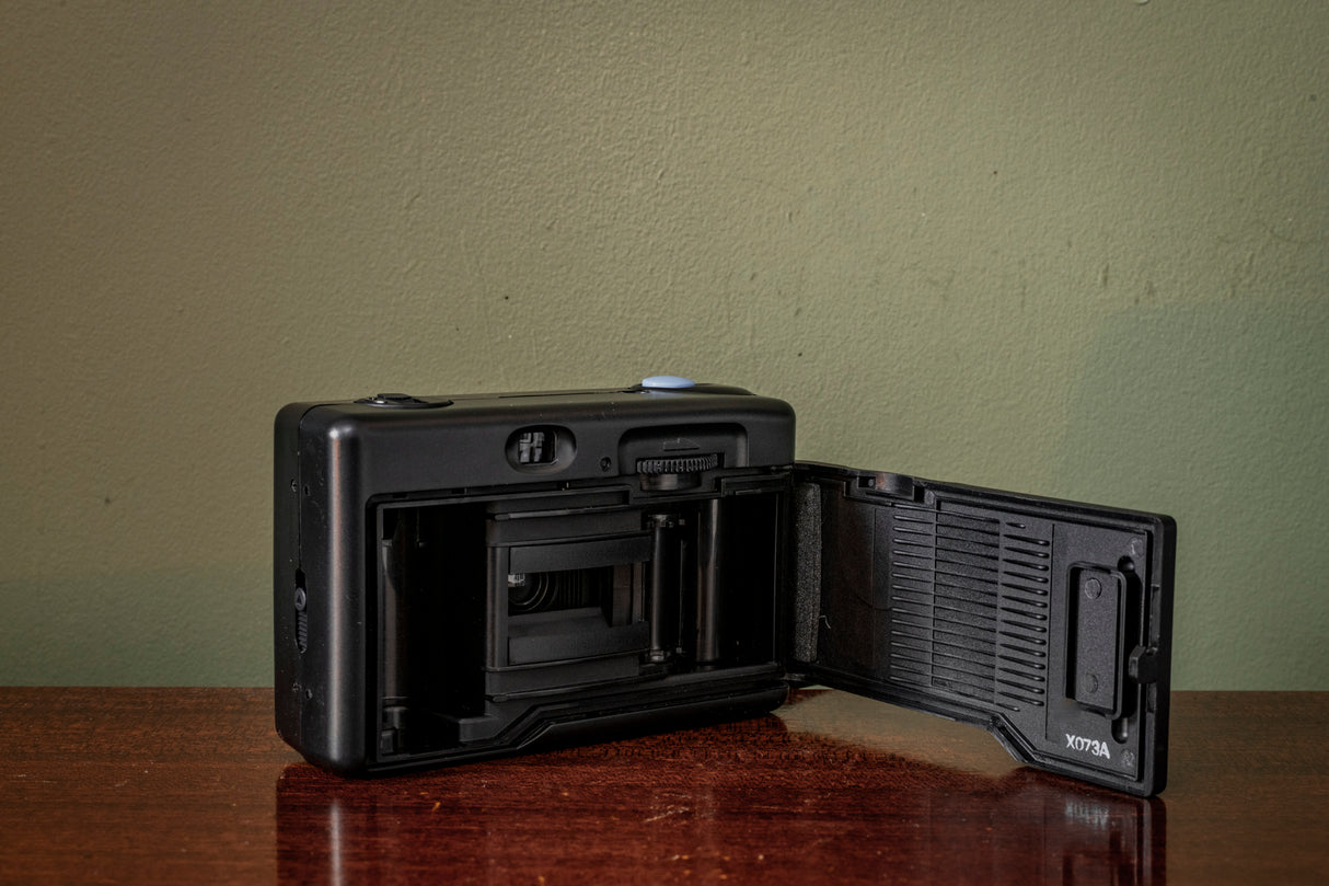 BOXED Halina Panoramic 35mm Point and Shoot Film Camera