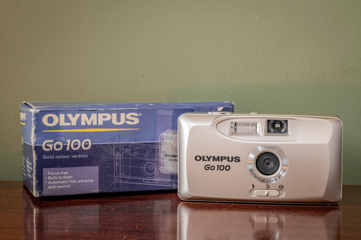 MINT ( LIKE NEW ) BOXED Olympus Trip GO 100 35mm Point and Shoot Film Camera