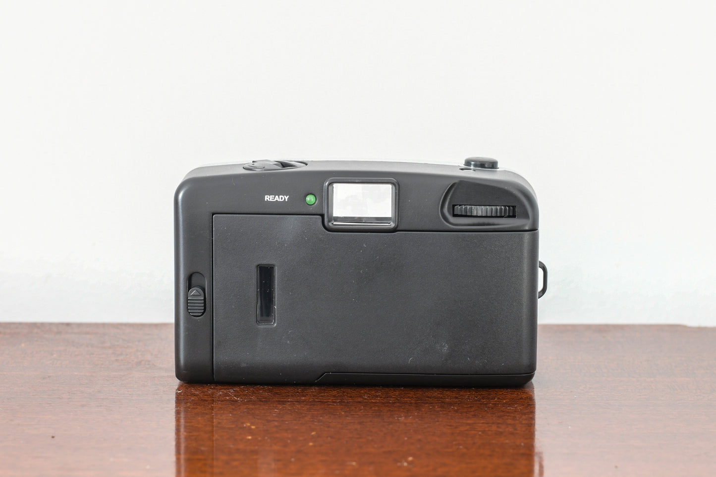 BRAND NEW Polaroid 170BV 35mm Film Camera Kit