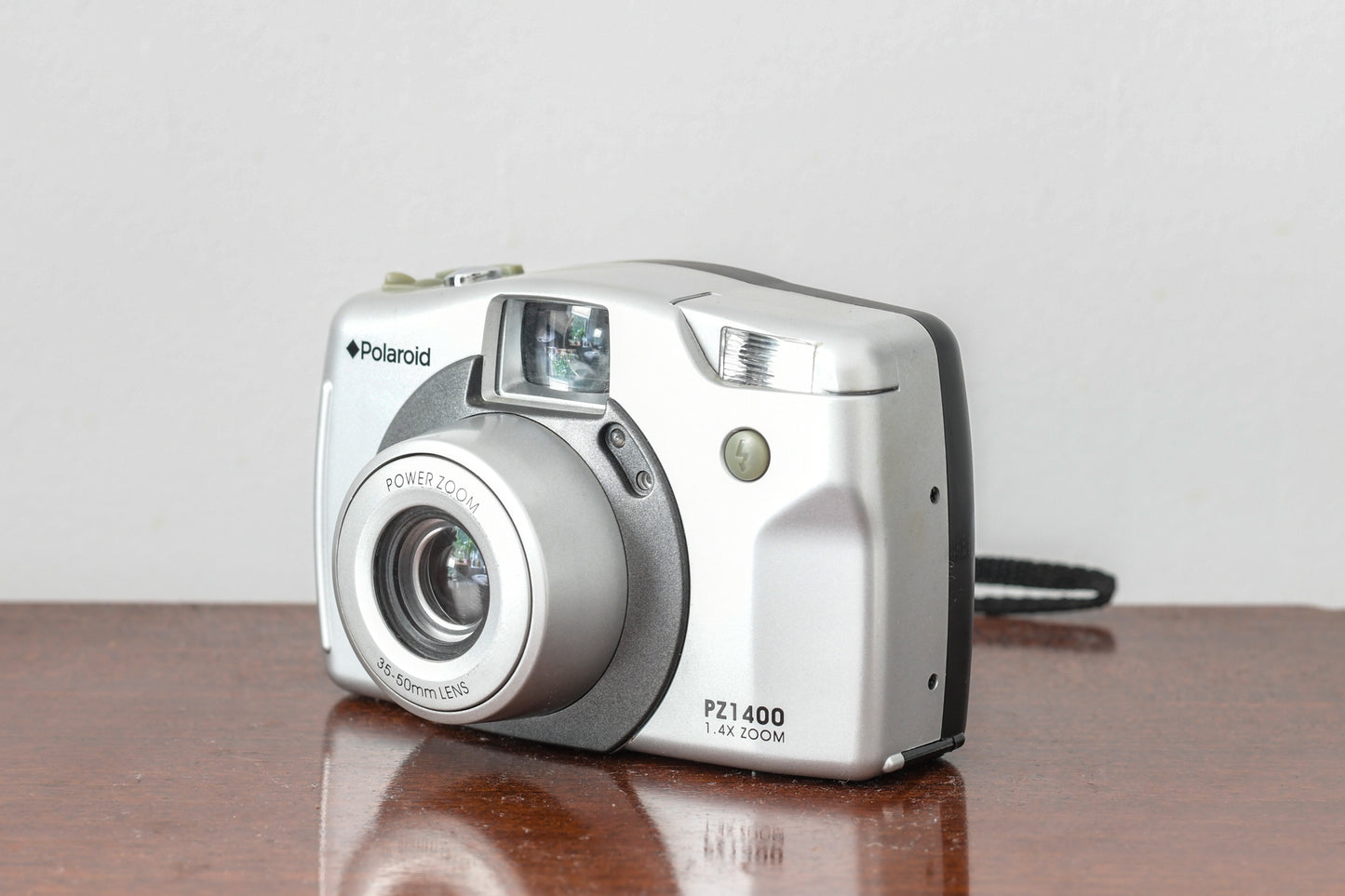 BRAND NEW Boxed Polaroid PZ1400 35mm Film Camera Kit
