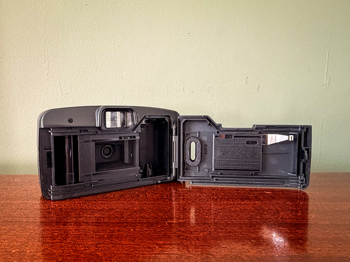 Canon Snappy QT 35mm Point and Shoot Film Camera