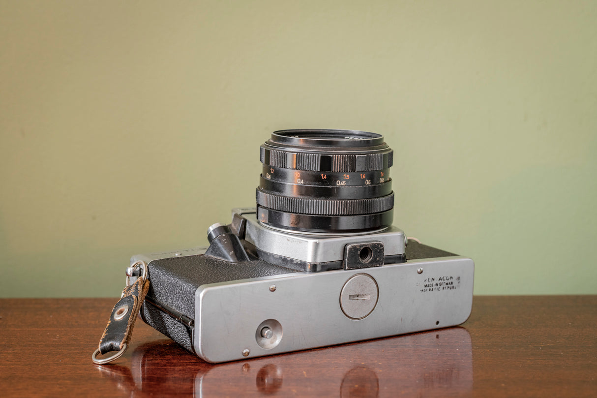 Gorgeous 1978 Praktica Super TL3 35mm Film Camera with Pentacon 50mm F1.8 Lens