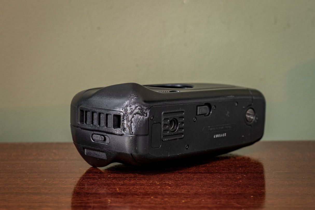 Canon Sure Shot Date 35mm Point and Shoot Film Camera