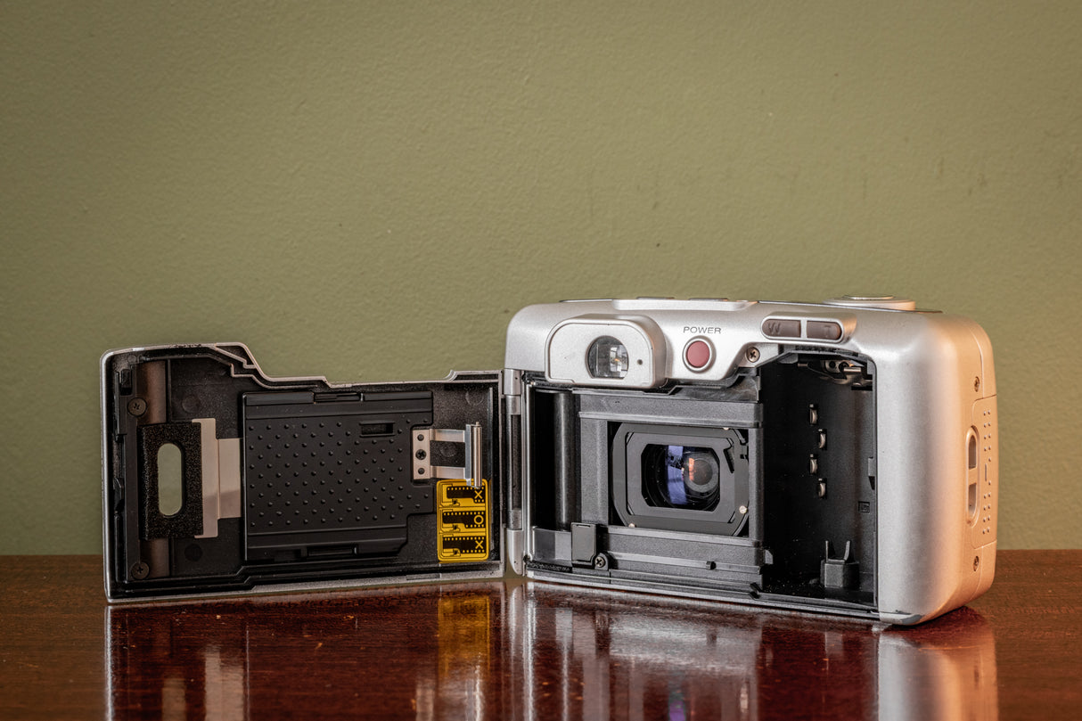 Ex-Display Samsung Fino 105 DLX 35mm Point and Shoot Film Camera