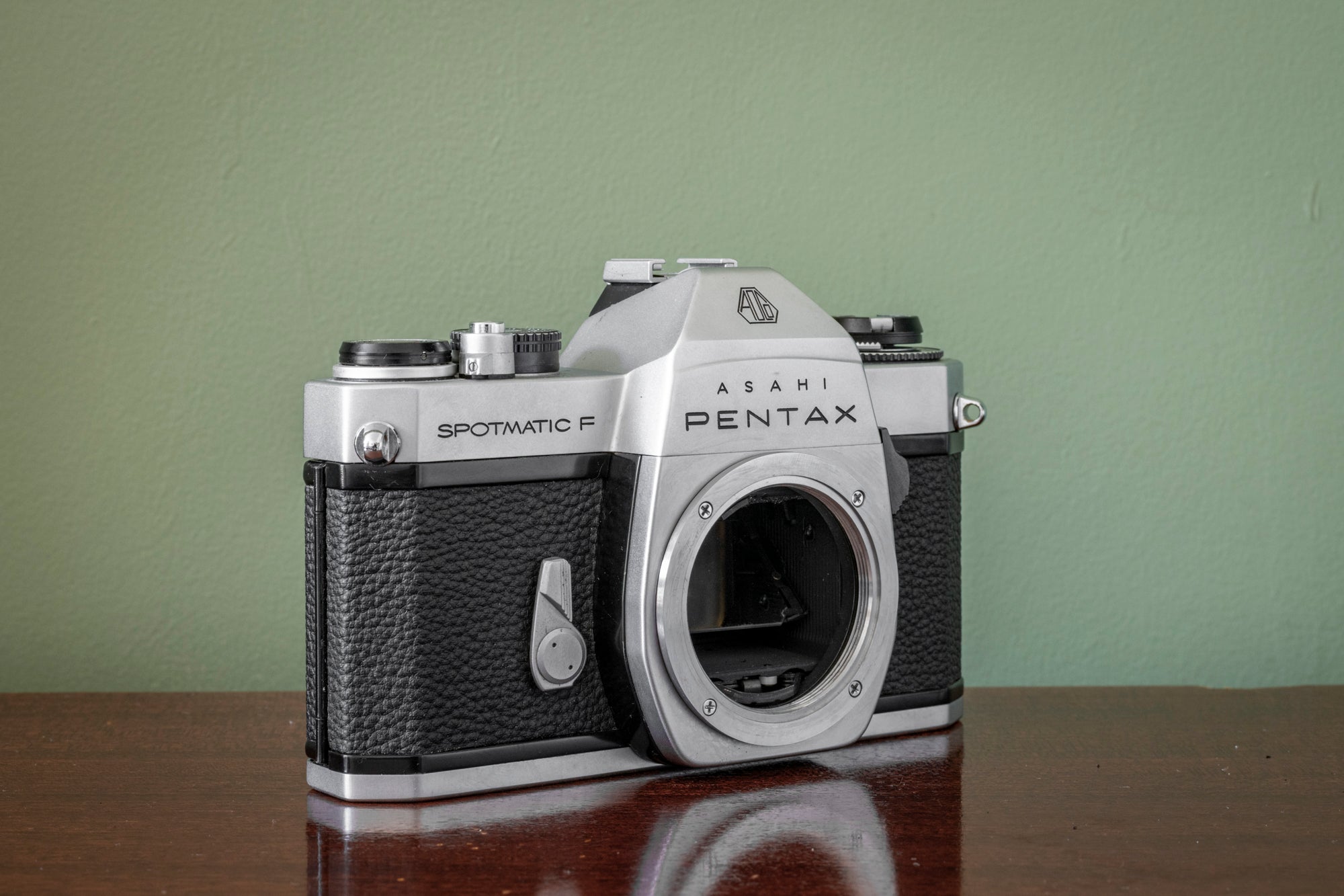 Mint 1960s ASAHI Pentax Spotmatic F 35mm SLR Film Camera + ASAHI