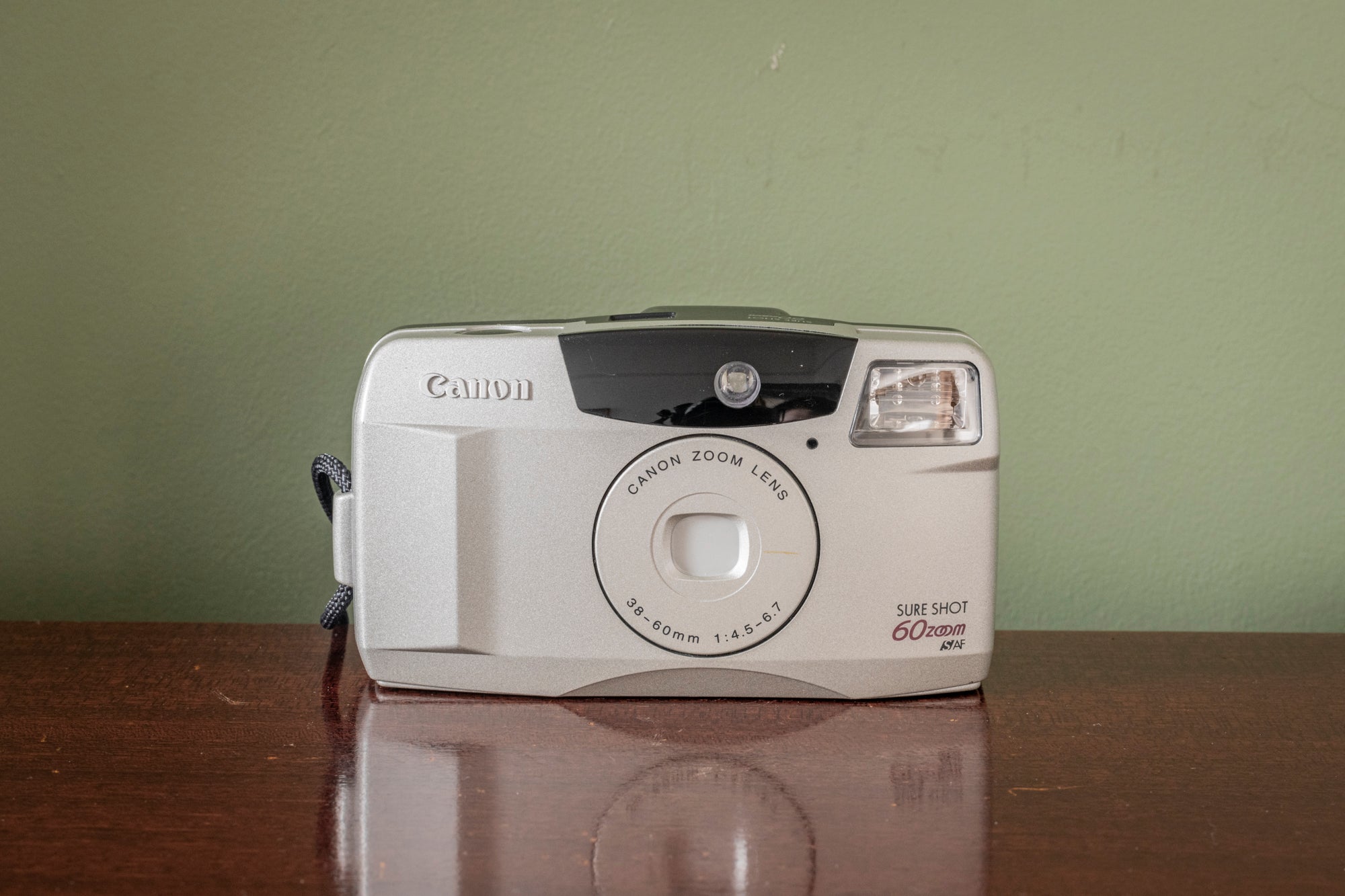 Canon Sure Shot 60 Zoom 35mm Point and Shoot Film Camera – F16