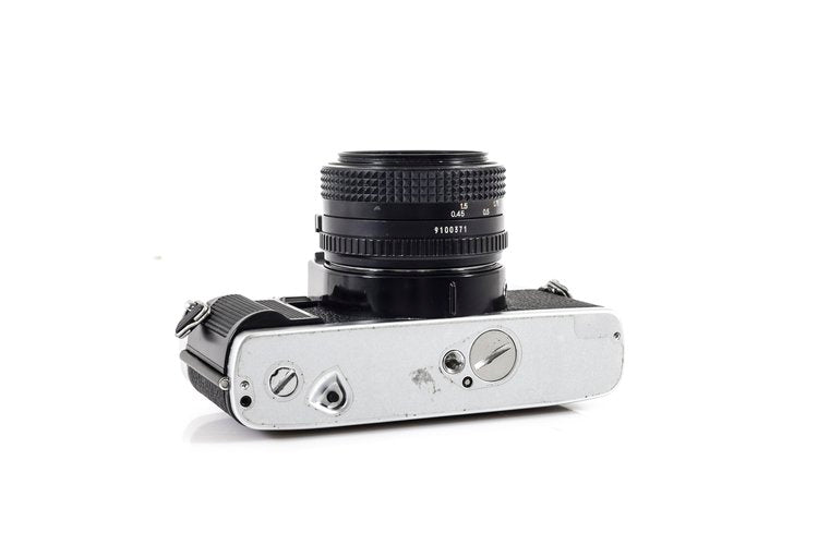 Minolta XG-1 35mm Film SLR Camera + Minolta 50mm F1.7 Lens